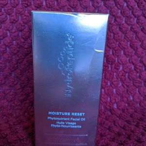 Hydropeptide Moisture Reset facial oil